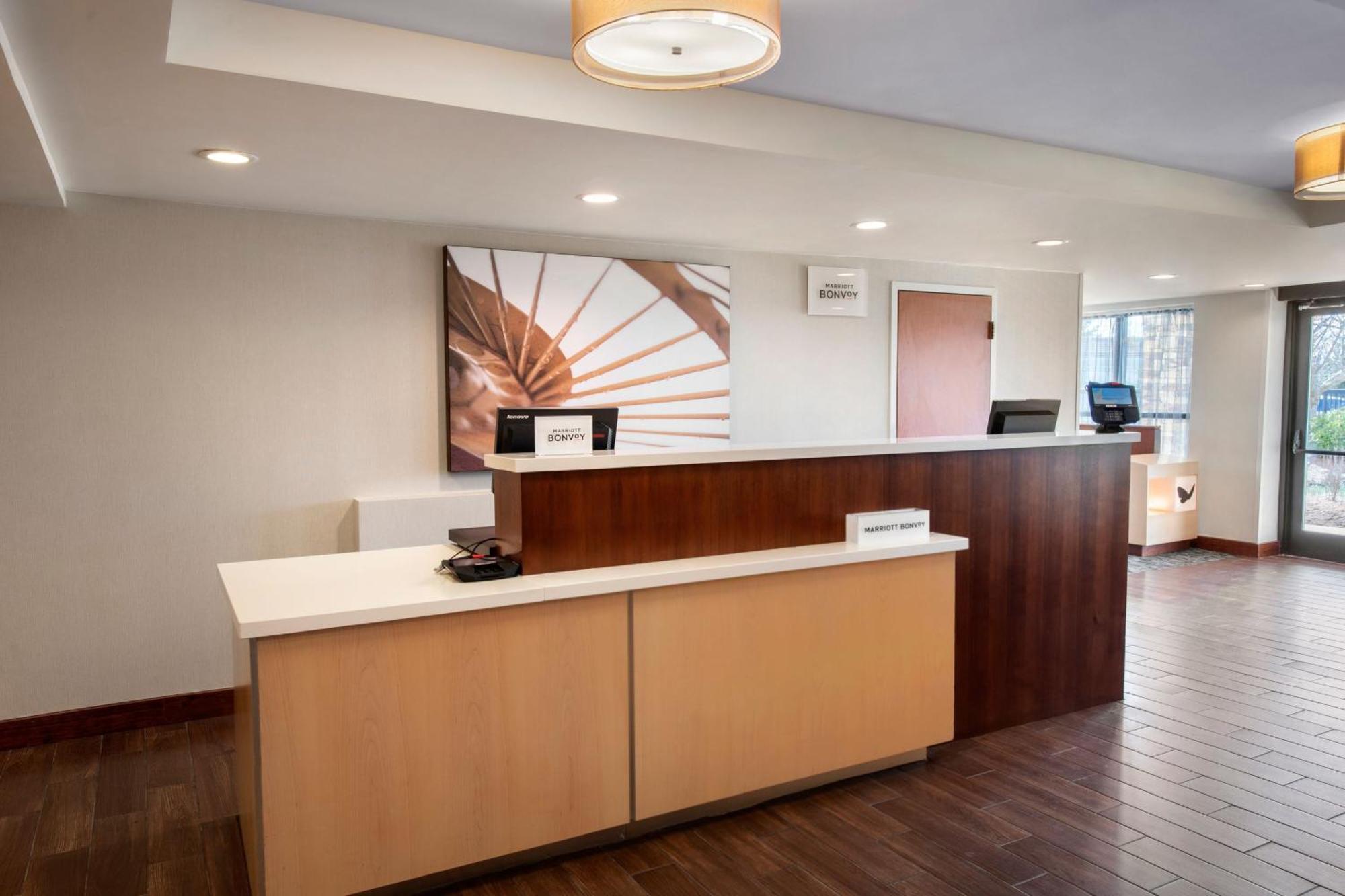 Fairfield By Marriott Inn & Suites Wallingford New Haven Екстериор снимка