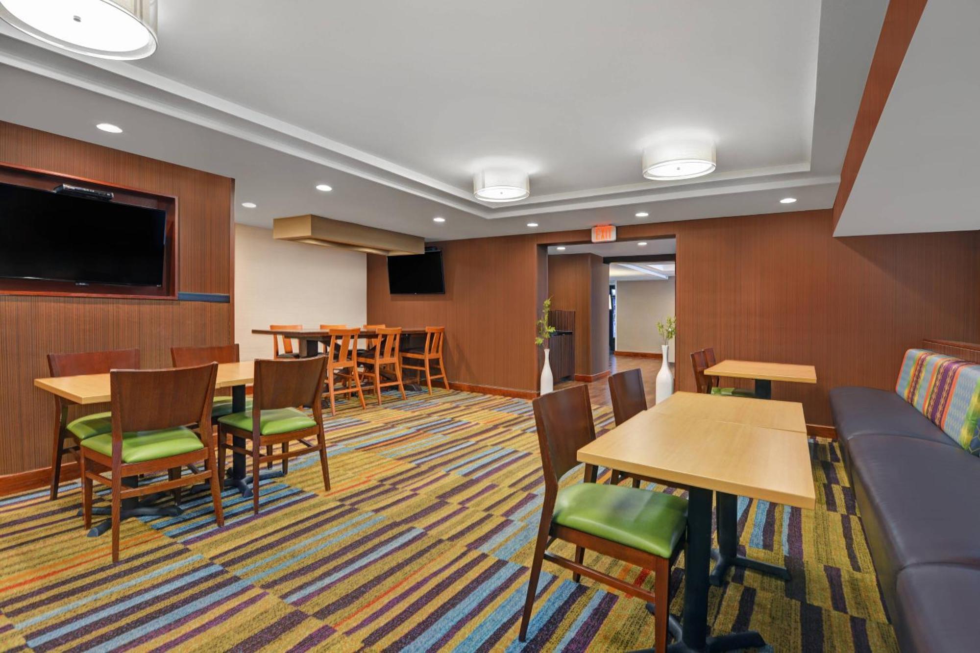 Fairfield By Marriott Inn & Suites Wallingford New Haven Екстериор снимка