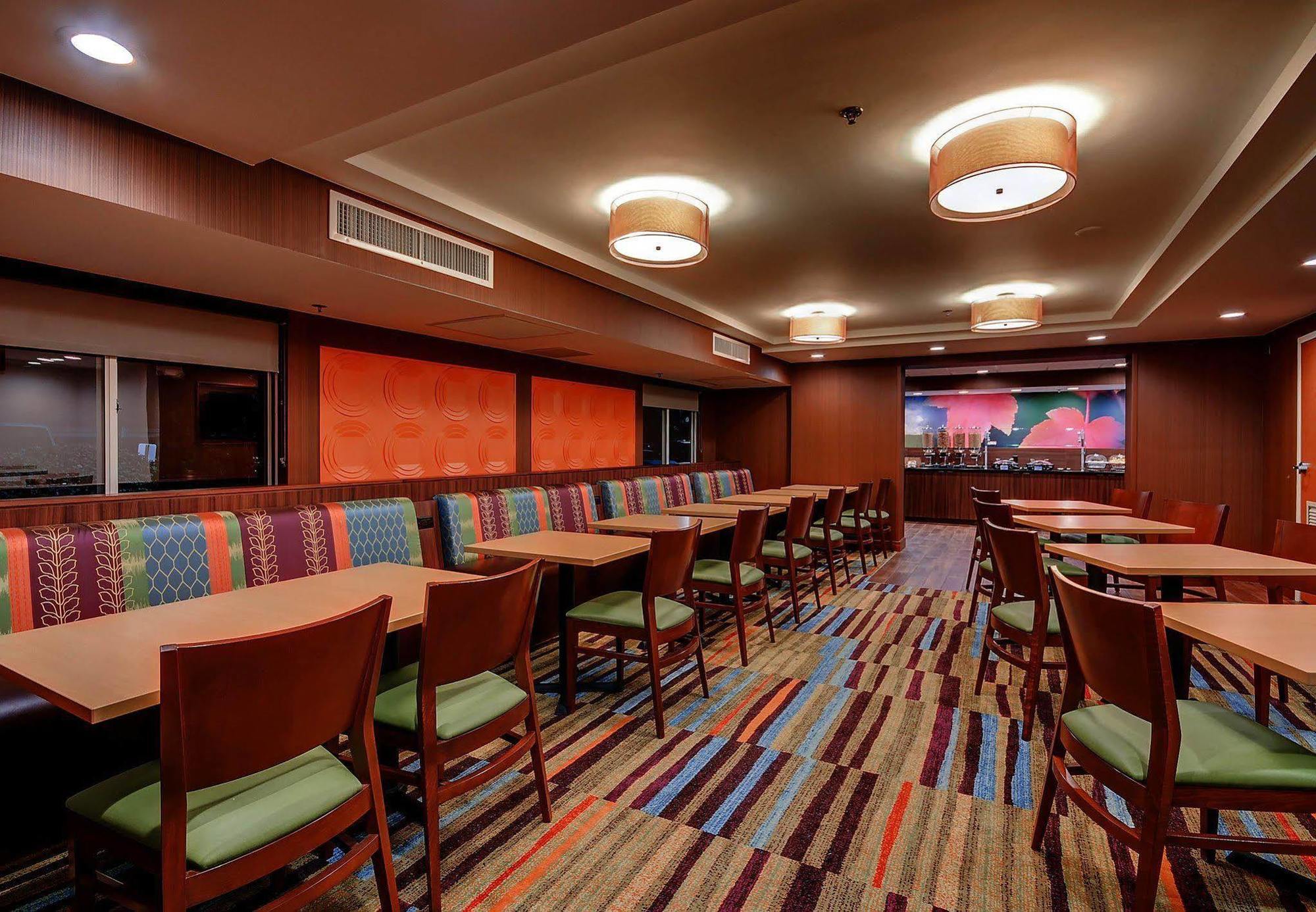 Fairfield By Marriott Inn & Suites Wallingford New Haven Екстериор снимка
